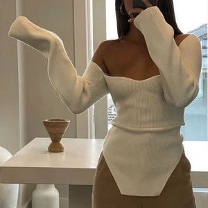 Beautiful White Knit Sweater 🕊